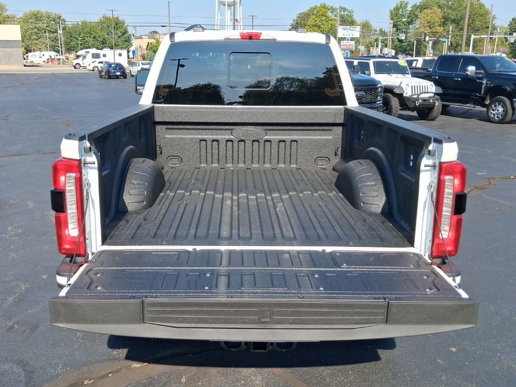 2026 Ford F-350SD Lariat