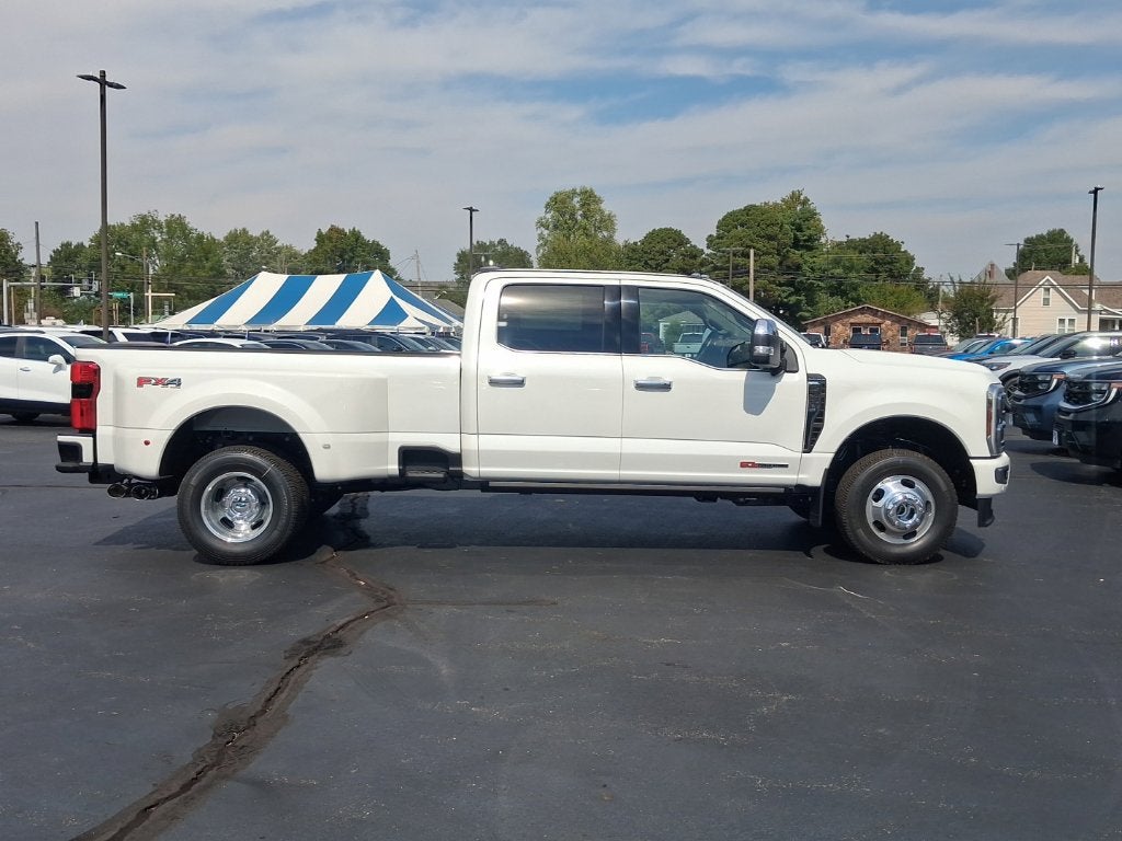 2026 Ford F-350SD Platinum DRW