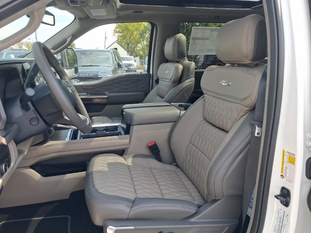 2026 Ford F-350SD Platinum DRW