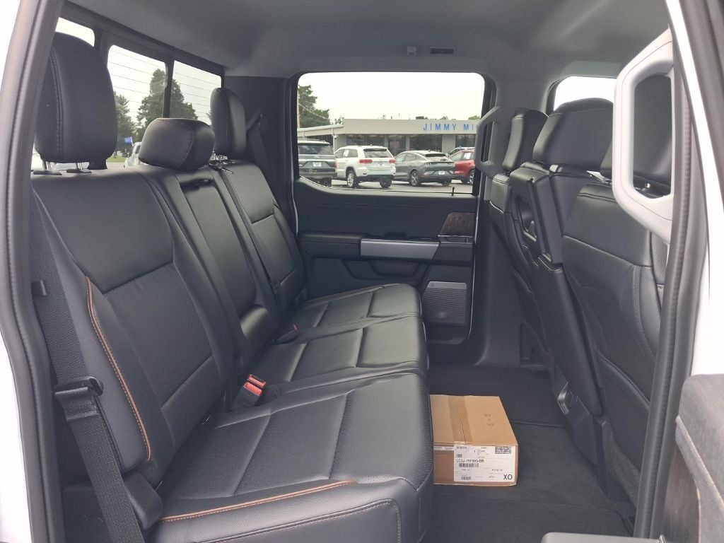 2026 Ford F-350SD Lariat DRW