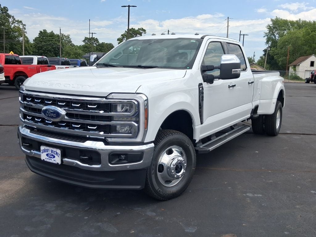 2026 Ford F-350SD Lariat DRW