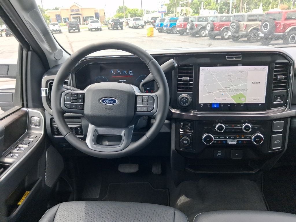 2026 Ford F-350SD Lariat DRW