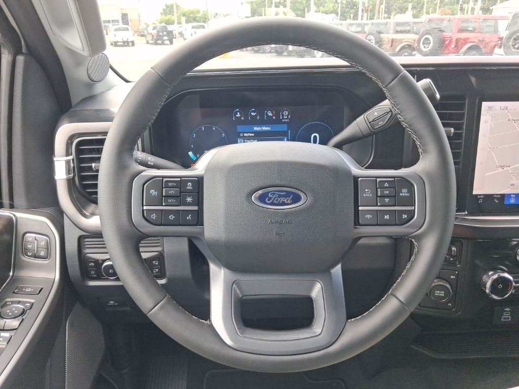 2026 Ford F-350SD Lariat DRW
