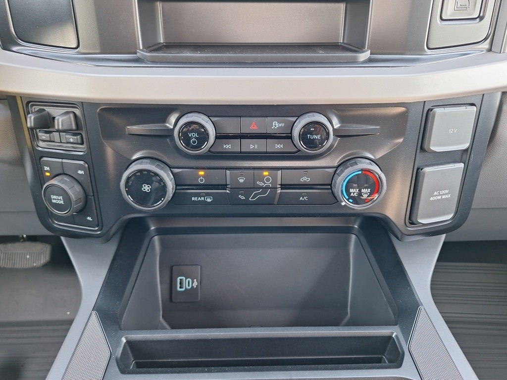 2026 Ford Super Duty F-350® XLT