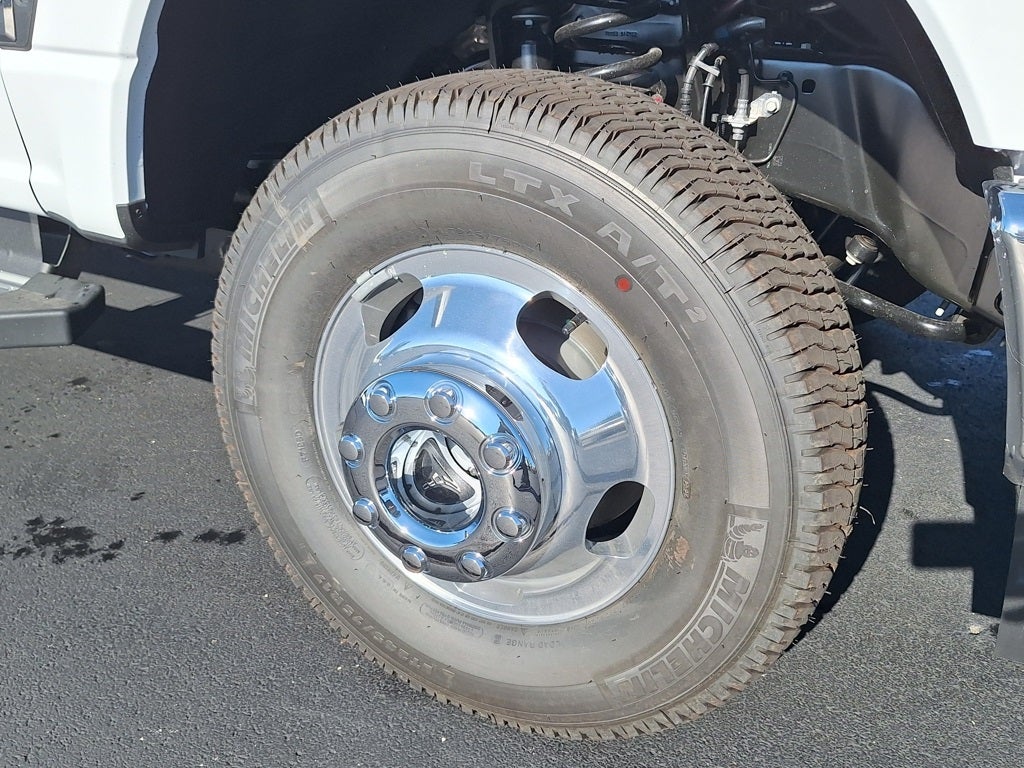 2026 Ford Super Duty F-350® XLT