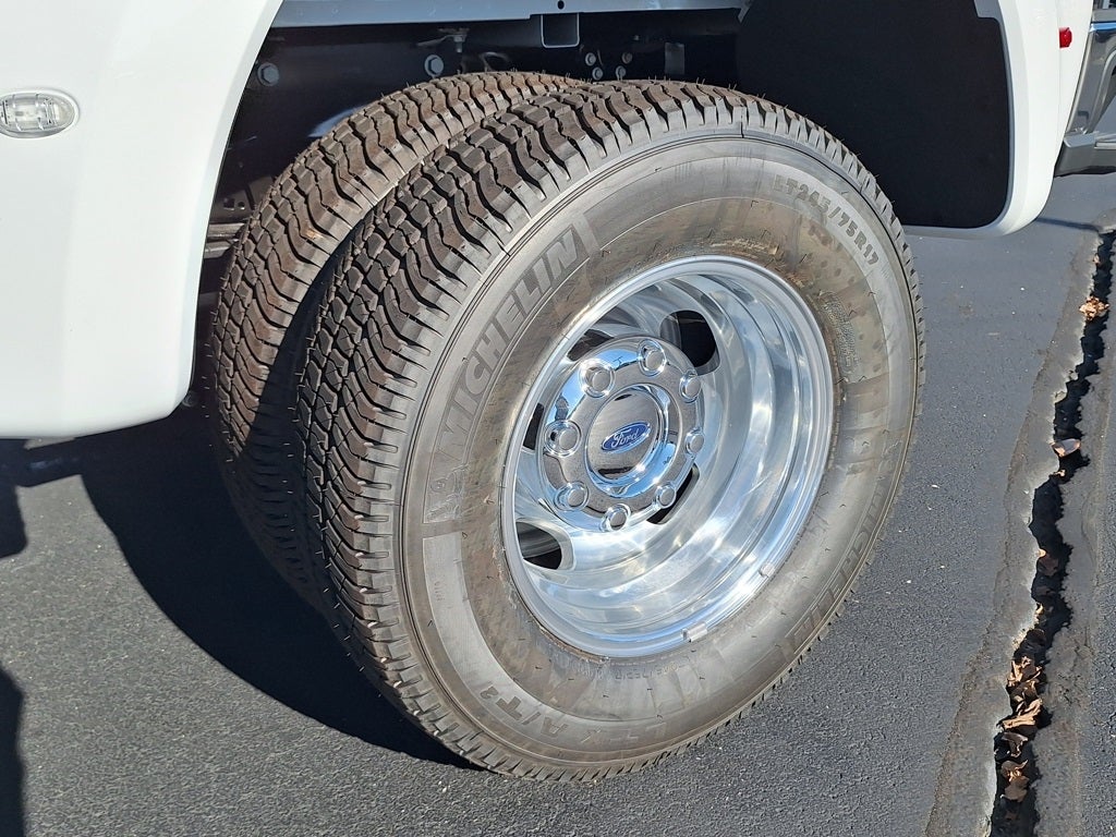 2026 Ford Super Duty F-350® XLT