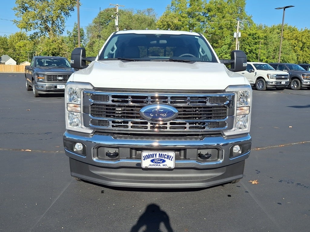 2026 Ford Super Duty F-350® XLT