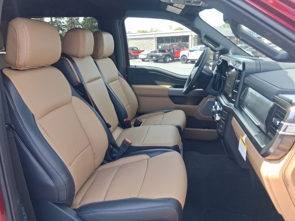 2026 Ford F-350SD Lariat DRW