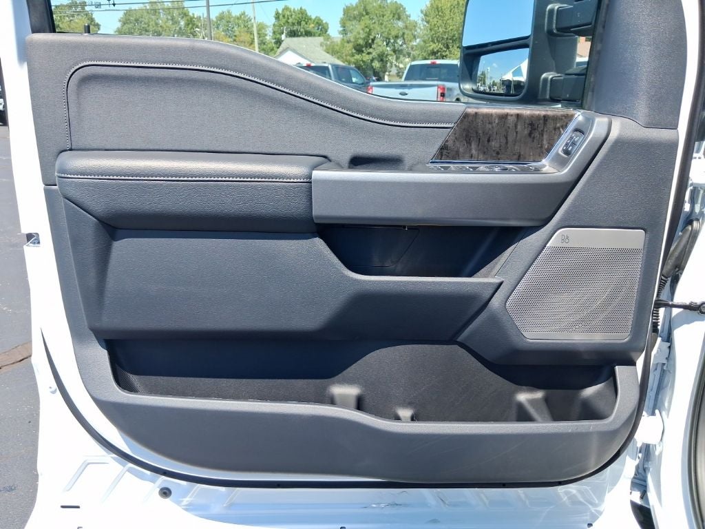 2026 Ford F-350SD Lariat DRW