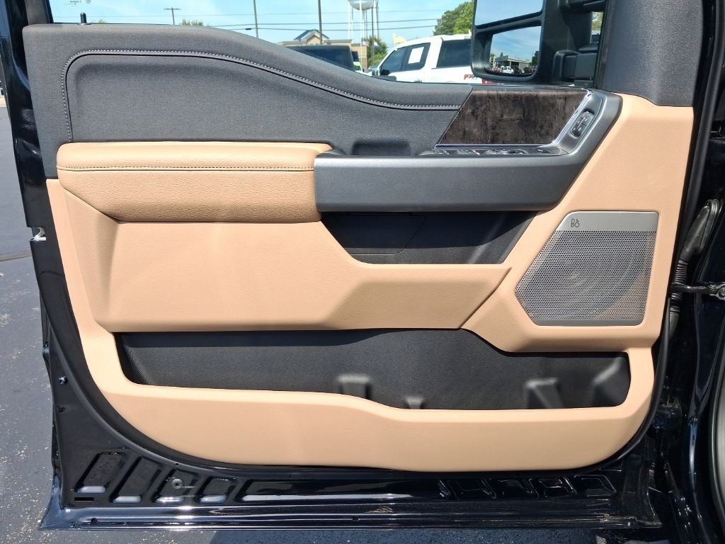 2026 Ford F-350SD Lariat DRW