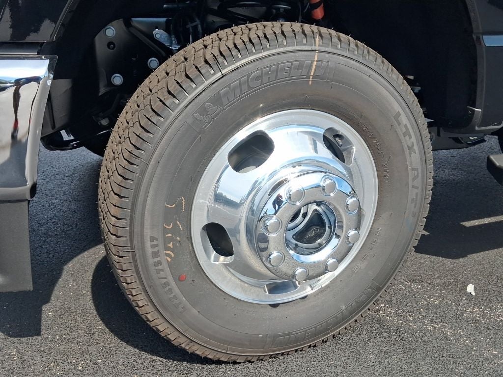 2026 Ford F-350SD Lariat DRW