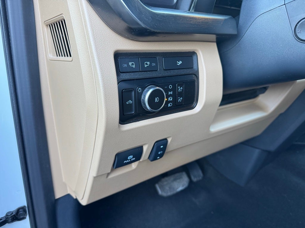 2024 Ford F-450SD Lariat DRW