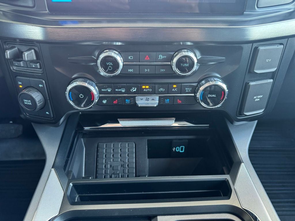 2025 Ford F-450SD Lariat DRW