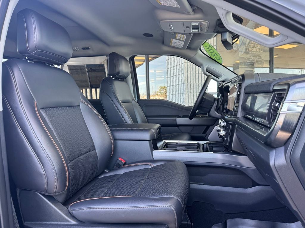 2025 Ford F-450SD Lariat DRW