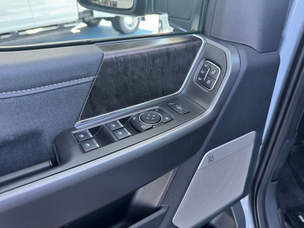 2025 Ford F-450SD Lariat DRW