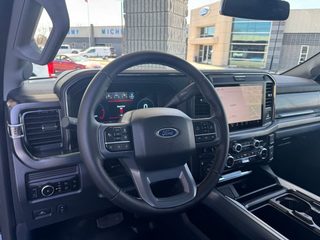 2025 Ford F-450SD Lariat DRW