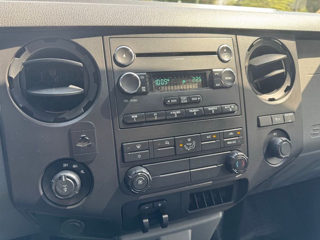 2013 Ford F-250SD XL