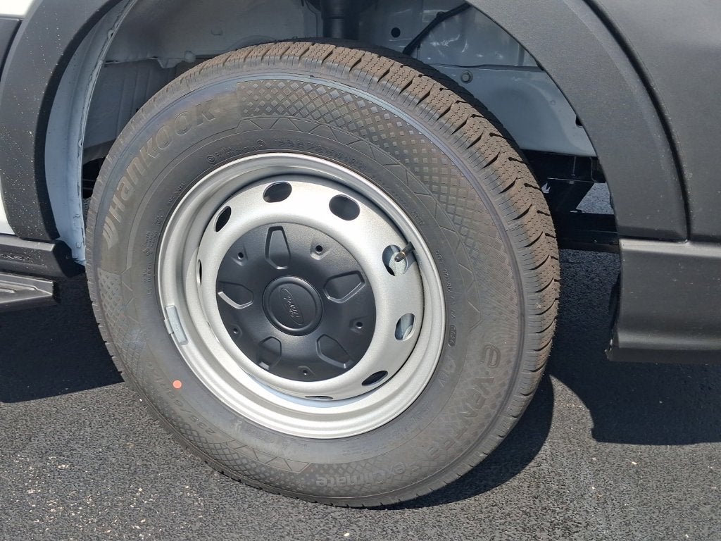 2027 Ford Transit-250 Base