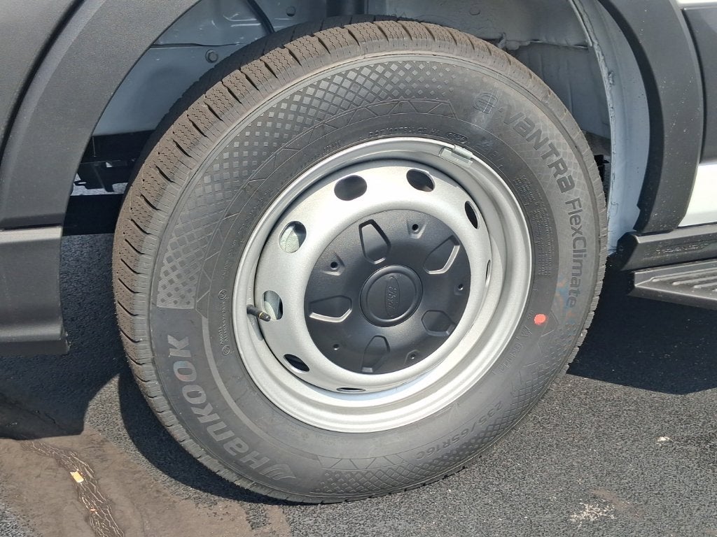 2027 Ford Transit-250 Base