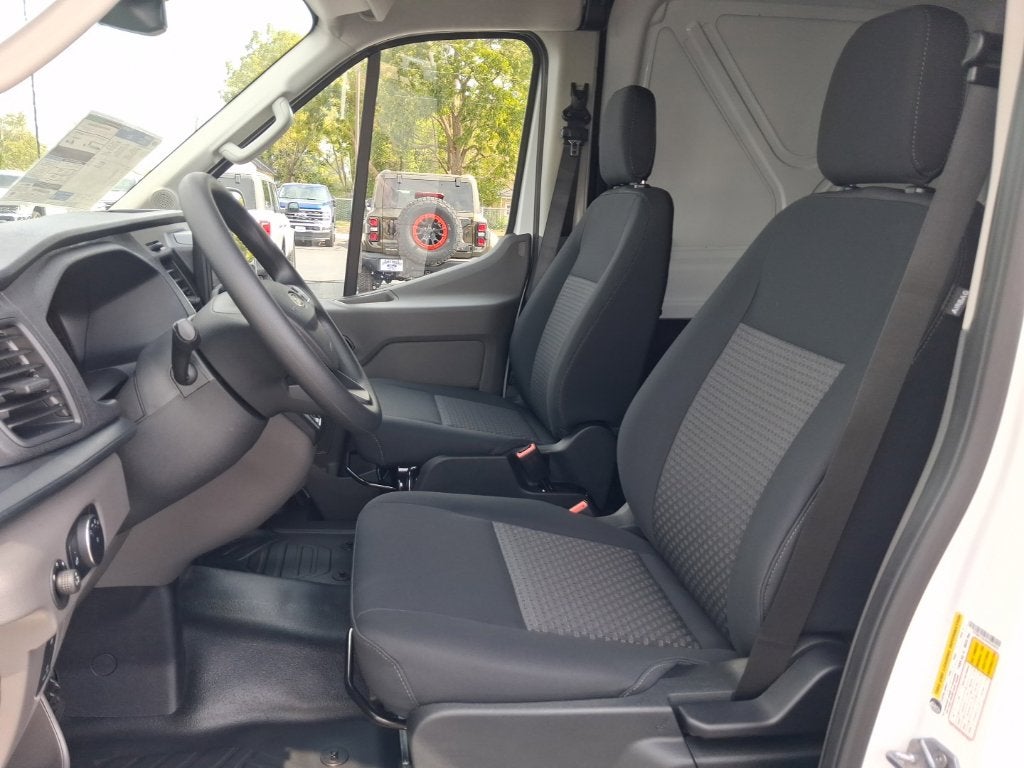 2027 Ford Transit-250 Base