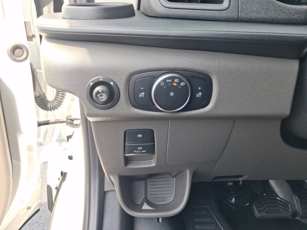 2027 Ford Transit-250 Base