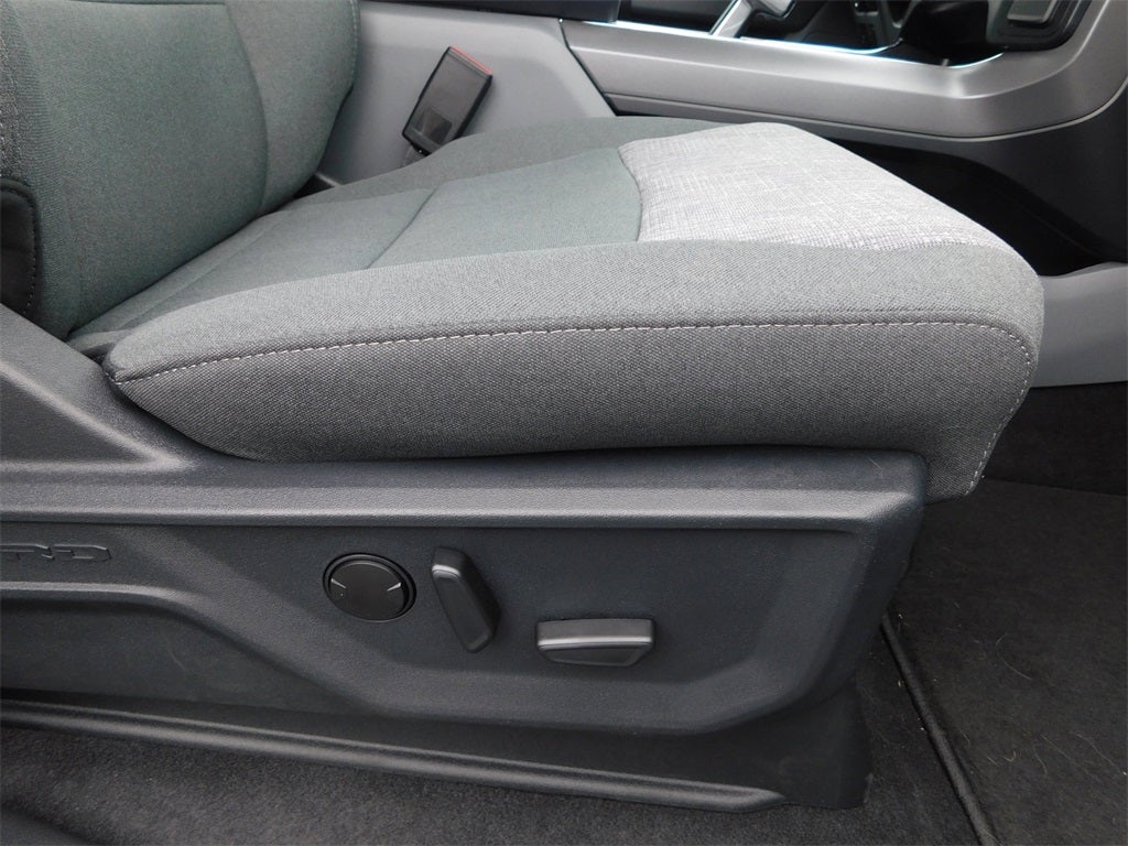 2023 Ford F-150 Lightning XLT