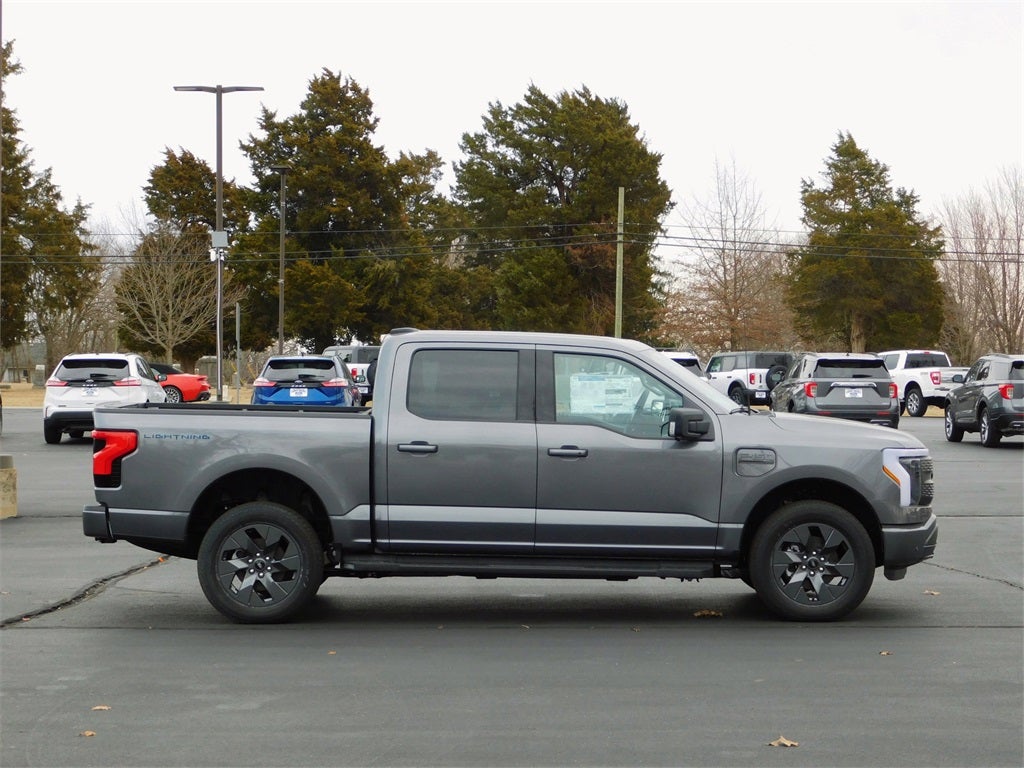 2023 Ford F-150 Lightning XLT