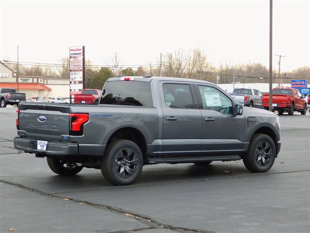 2023 Ford F-150 Lightning XLT