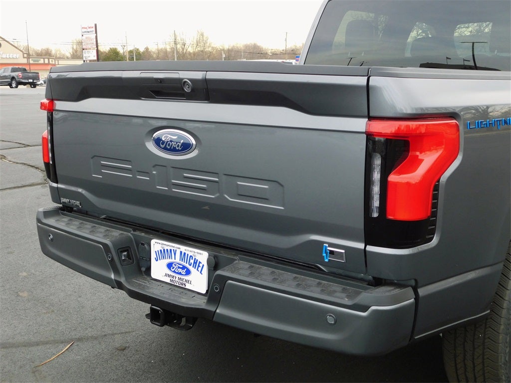 2023 Ford F-150 Lightning XLT