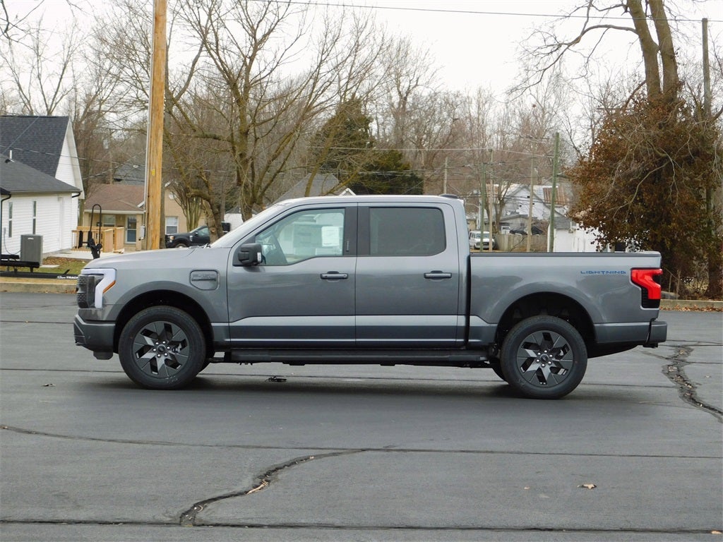 2023 Ford F-150 Lightning XLT