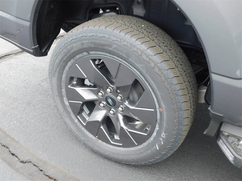 2023 Ford F-150 Lightning XLT