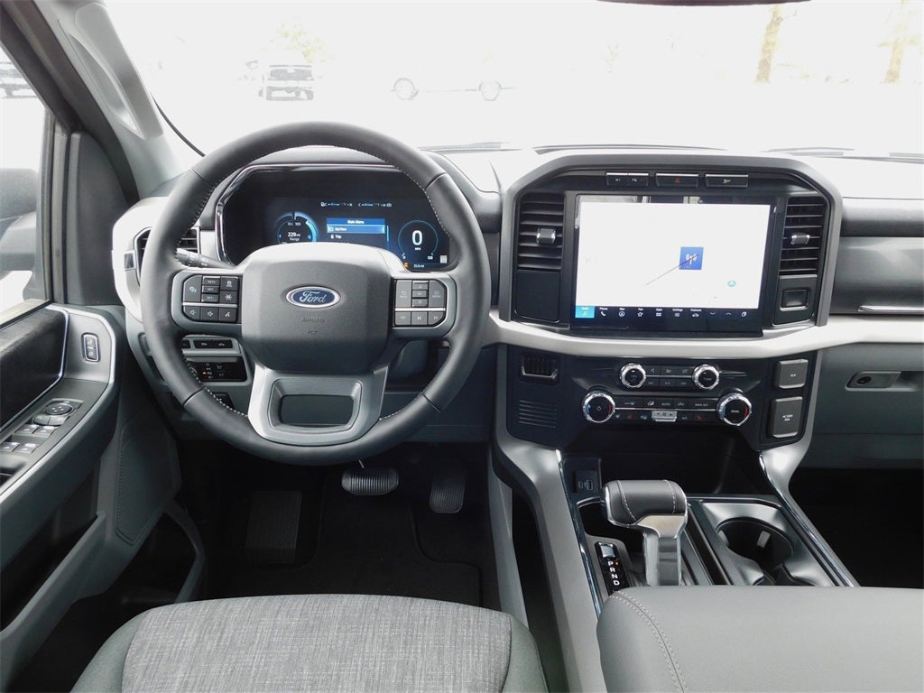 2023 Ford F-150 Lightning XLT