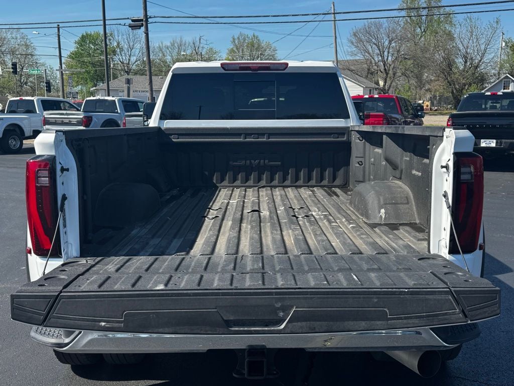 2025 GMC Sierra 3500HD SLT