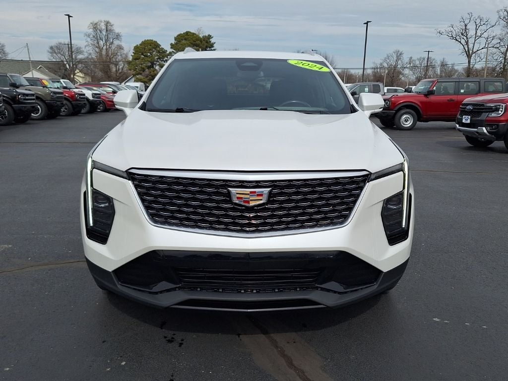2024 Cadillac XT4 Premium Luxury