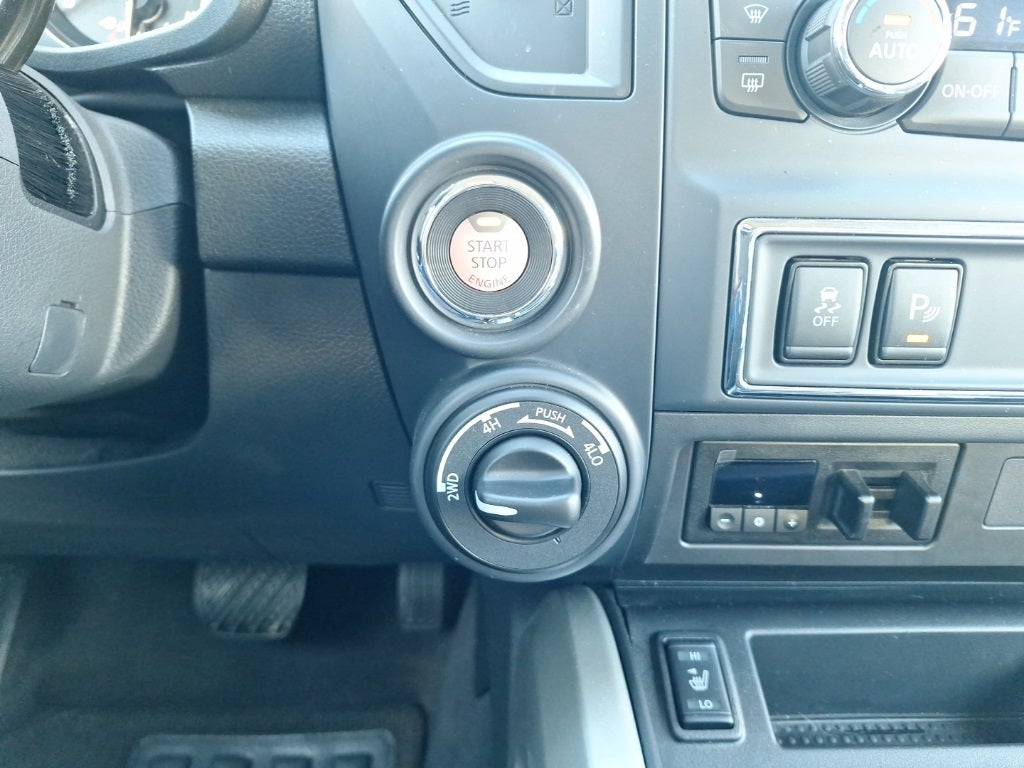 2024 Nissan Titan XD SV