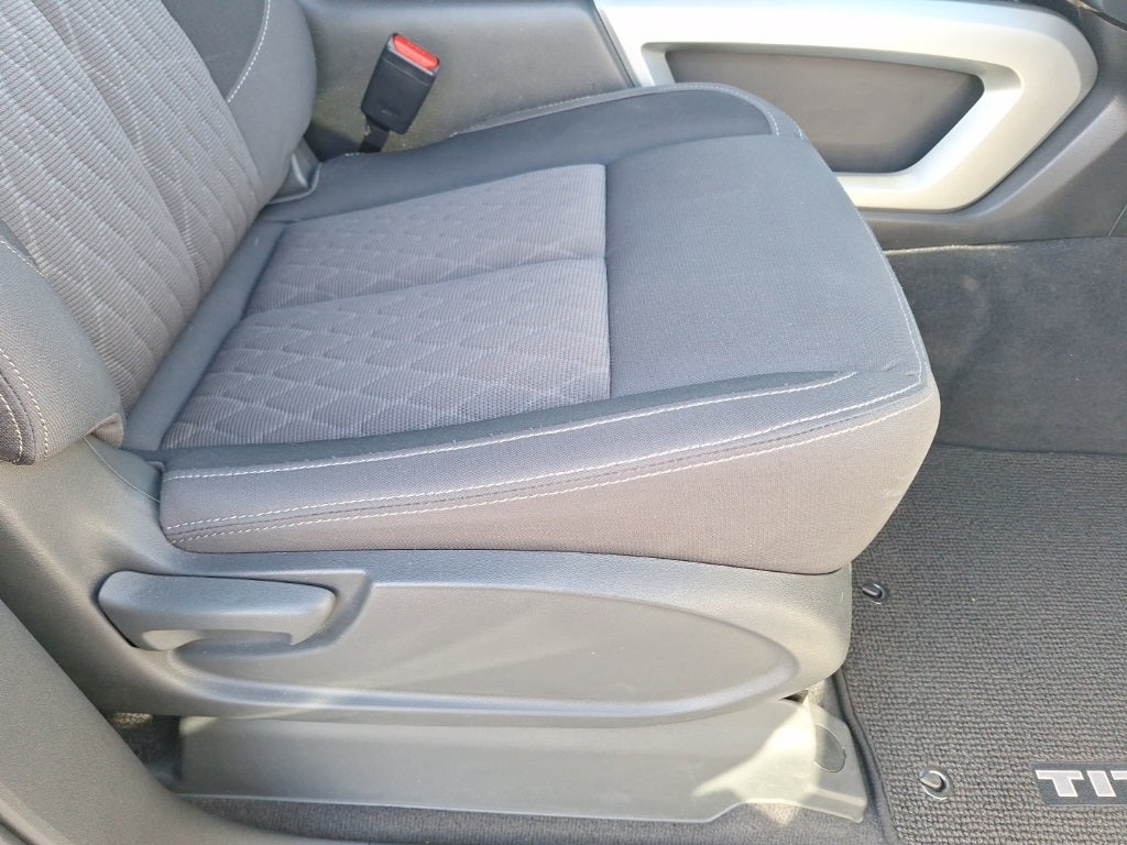 2024 Nissan Titan XD SV