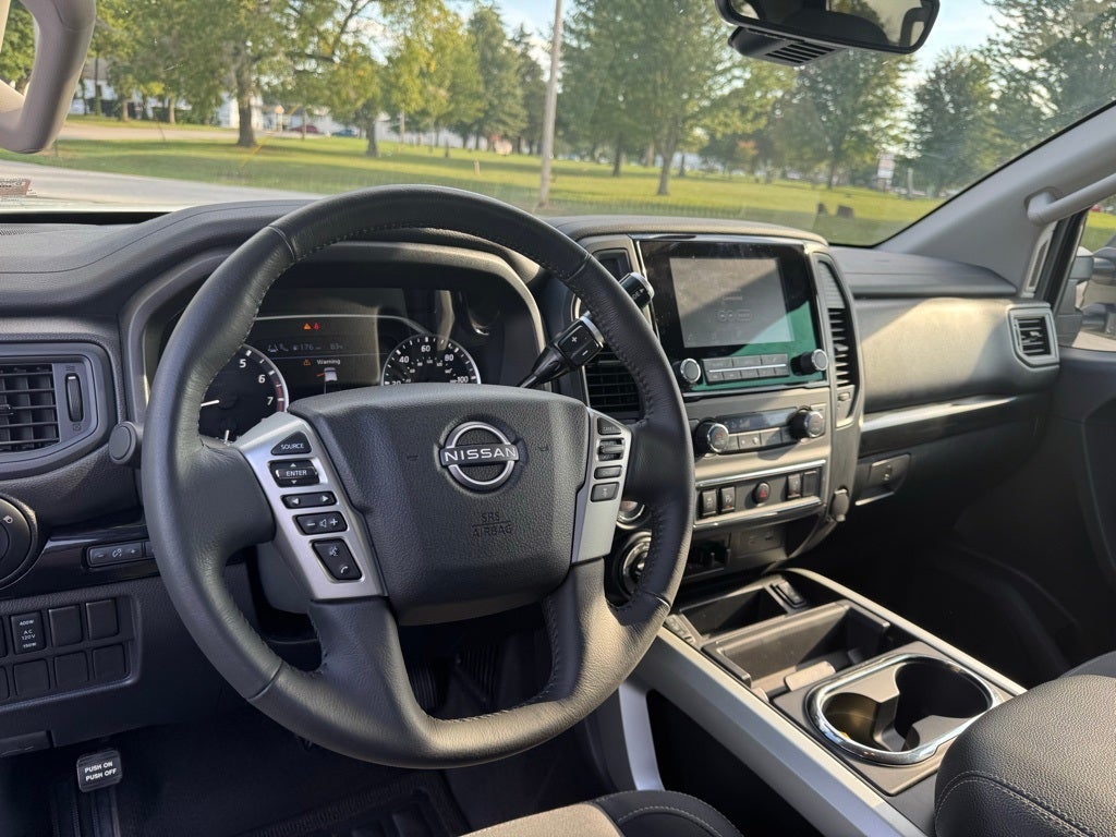 2024 Nissan Titan XD SV