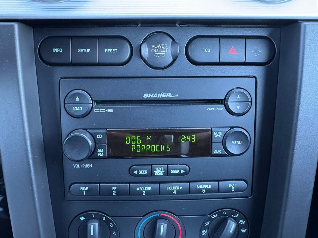 2007 Ford Mustang GT Deluxe