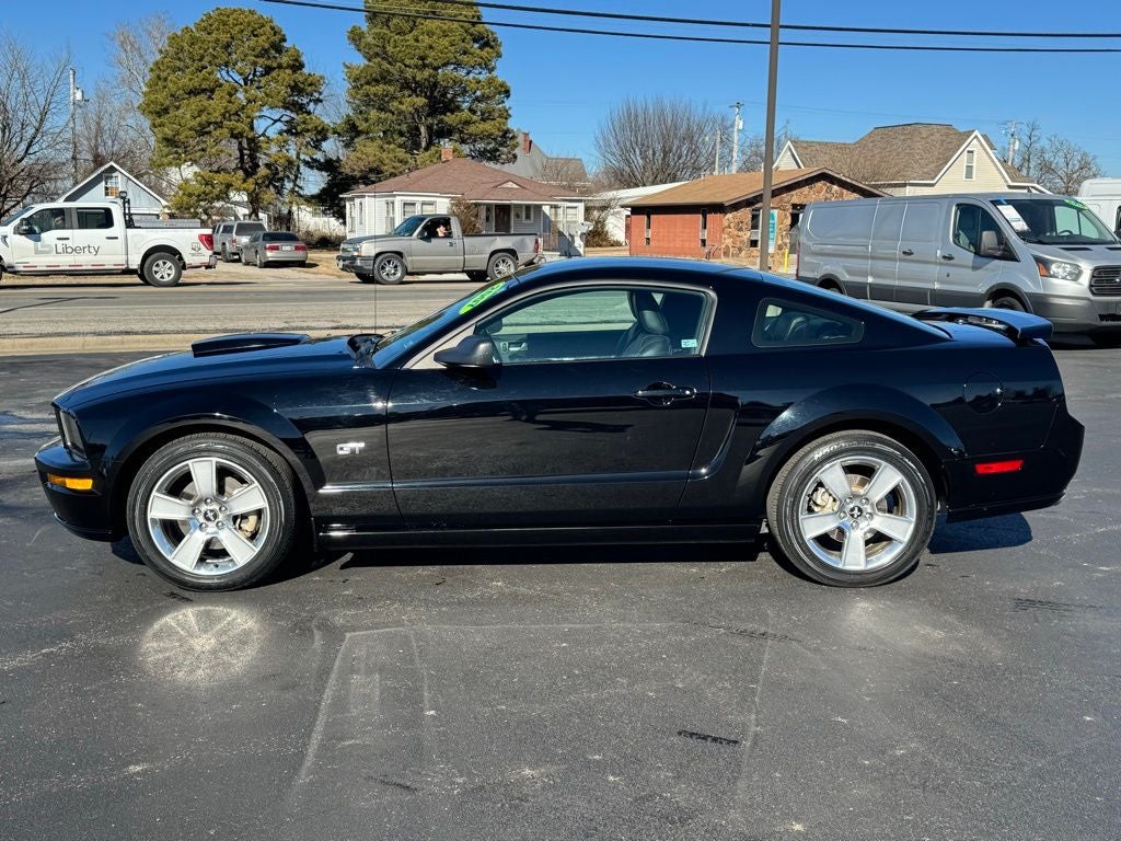 2007 Ford Mustang GT Deluxe