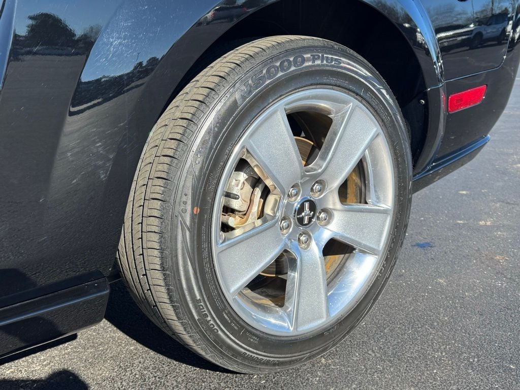 2007 Ford Mustang GT Deluxe
