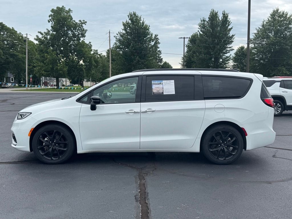 2025 Chrysler Pacifica Limited
