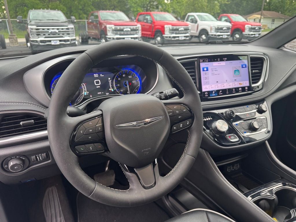 2025 Chrysler Pacifica Limited