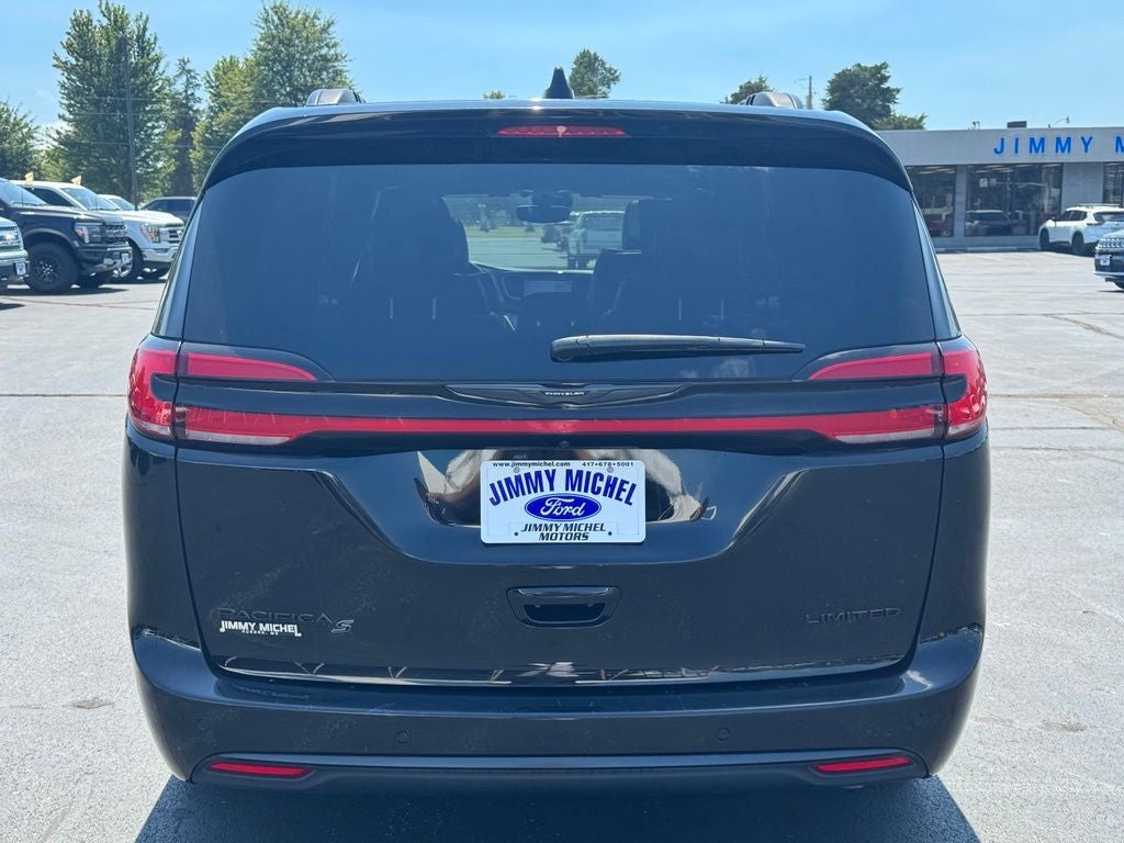 2025 Chrysler Pacifica Limited