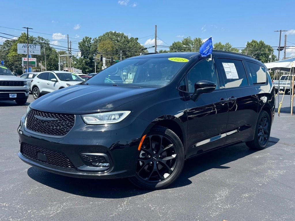 2025 Chrysler Pacifica Limited