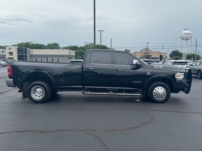 2022 RAM 3500 Laramie