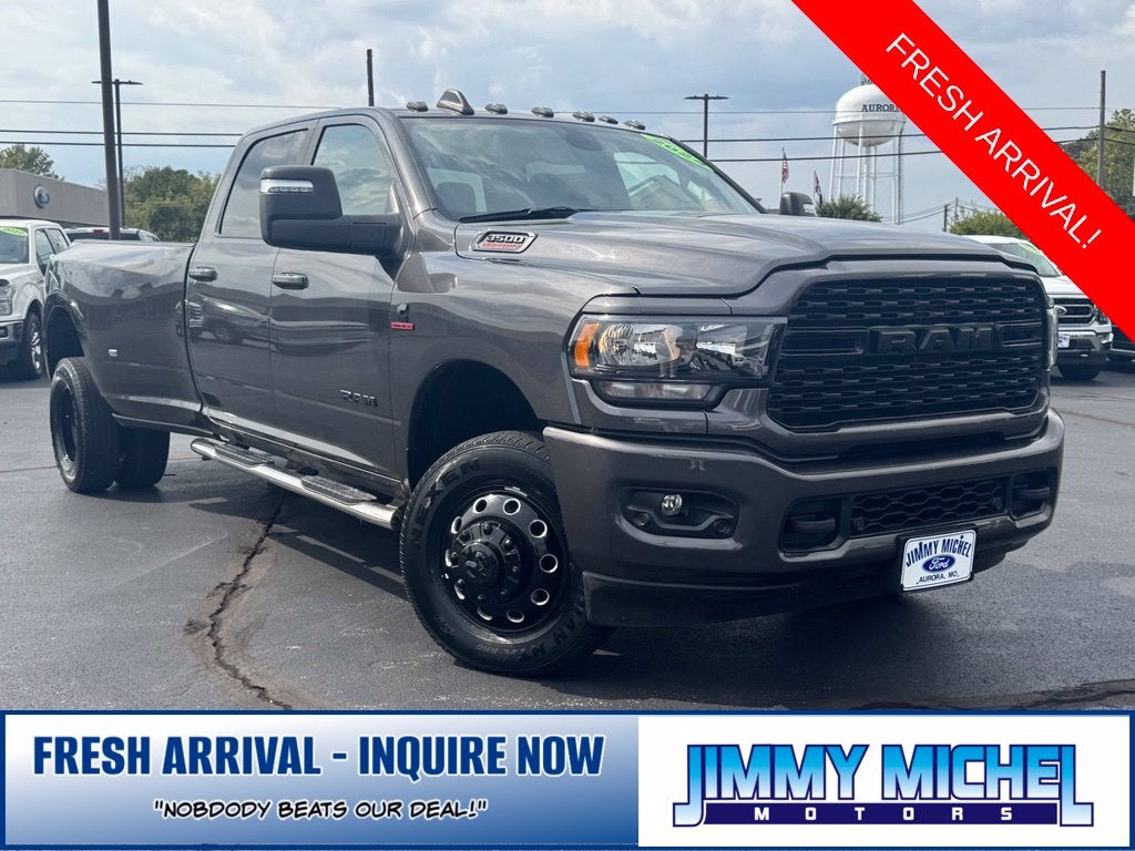 2024 RAM 3500 Big Horn NIGHT EDITION DUALLY