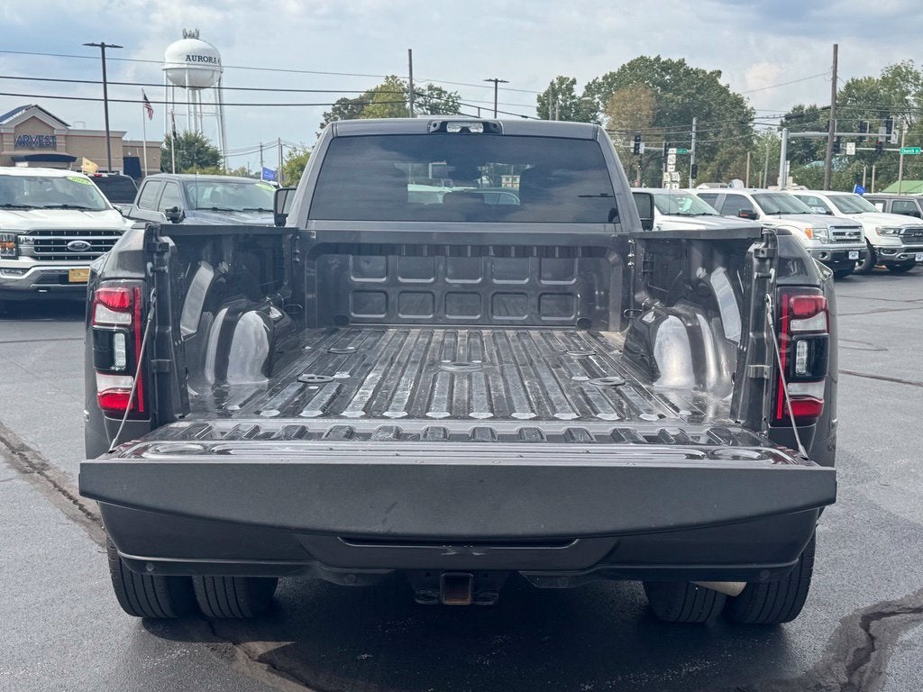 2024 RAM 3500 Big Horn NIGHT EDITION DUALLY