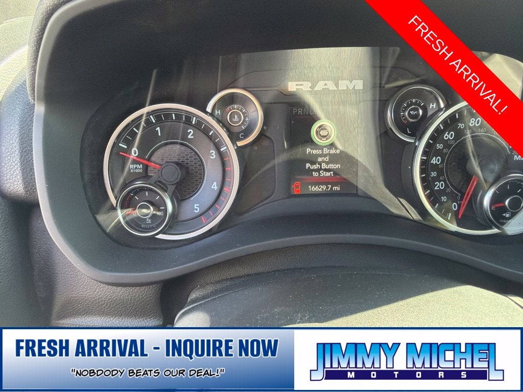 2024 RAM 3500 Big Horn NIGHT EDITION DUALLY