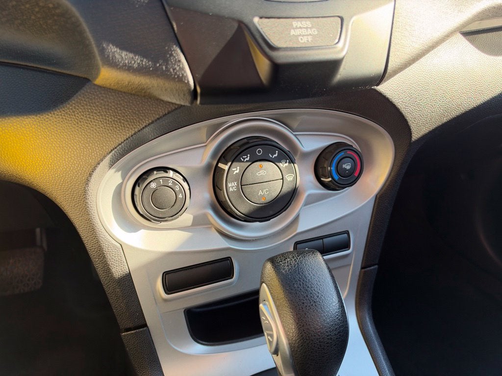 2017 Ford Fiesta SE