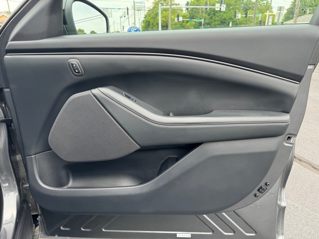 2023 Ford Mustang Mach-E Select